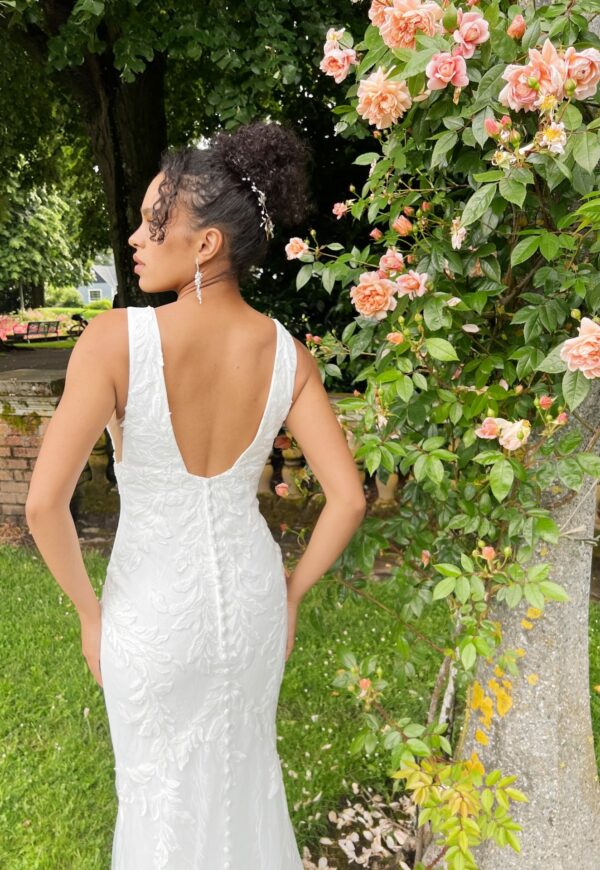 D3637-INF06-1324x1920