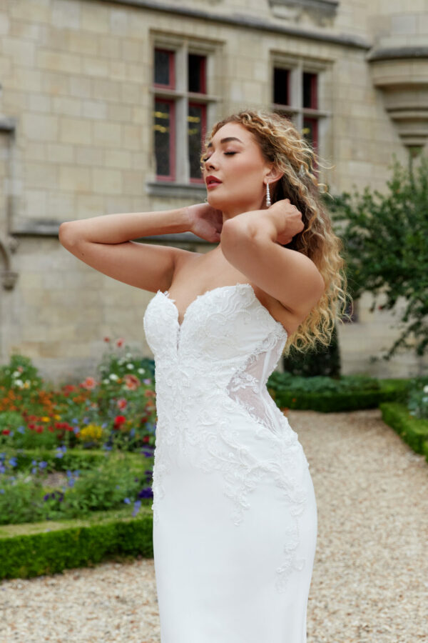 D3853-S23-INF-ESS-1-1280x1920